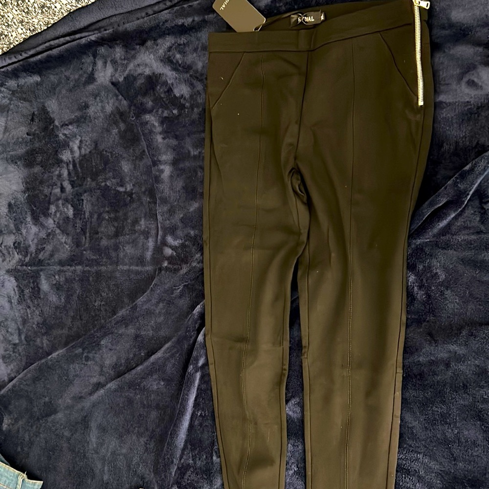 Black Straight Leg Pants Brand -Redial - Black - New - Size XL